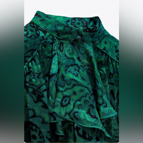 Zara Ruffled Print Blouse - Picture 8 of 8